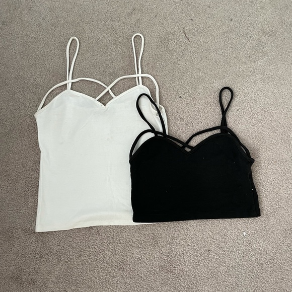 Brandy Melville tank bundle - Picture 1 of 3